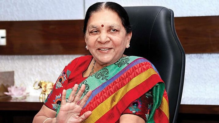 तहसीलदार के नाम से गवर्नर आनंदी बेन को फर्जी नोटिस, राज्यपाल की नाराजगी पर अफसरों में हड़कंप तहसीलदार के नाम से गवर्नर आनंदी बेन को फर्जी नोटिस, राज्यपाल की नाराजगी पर अफसरों में हड़कंप