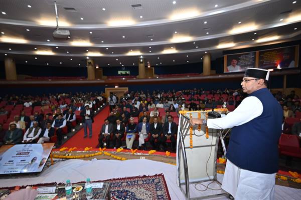 हर पंचायत में पैक्स, रोजगार एवं सहकारी आंदोलन ही लक्ष्य : सारंग हर पंचायत में पैक्स, रोजगार एवं सहकारी आंदोलन ही लक्ष्य : सारंग