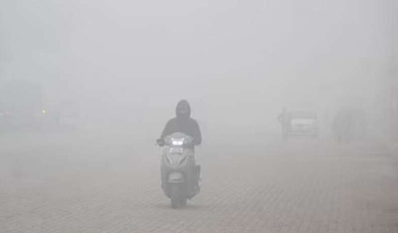 दिल्ली-NCR मौसम अपडेट: 25 दिसंबर तक मौसम में होंगे बड़े बदलाव, ठंड और धुंध की संभावना दिल्ली-NCR मौसम अपडेट: 25 दिसंबर तक मौसम में होंगे बड़े बदलाव, ठंड और धुंध की संभावना