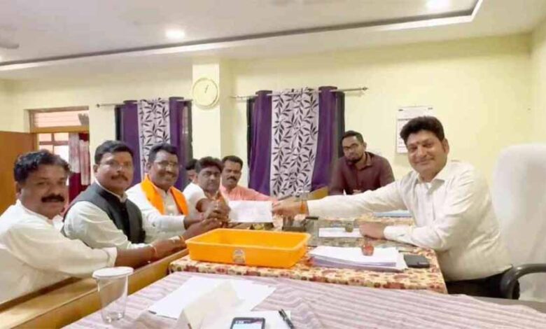 भाजपा के बागी प्रत्याशी ने वापस लिया नाम, बोले – शुरू से ही भाजपा में थे और आगे भी रहेंगे भाजपा के बागी प्रत्याशी ने वापस लिया नाम, बोले – शुरू से ही भाजपा में थे और आगे भी रहेंगे