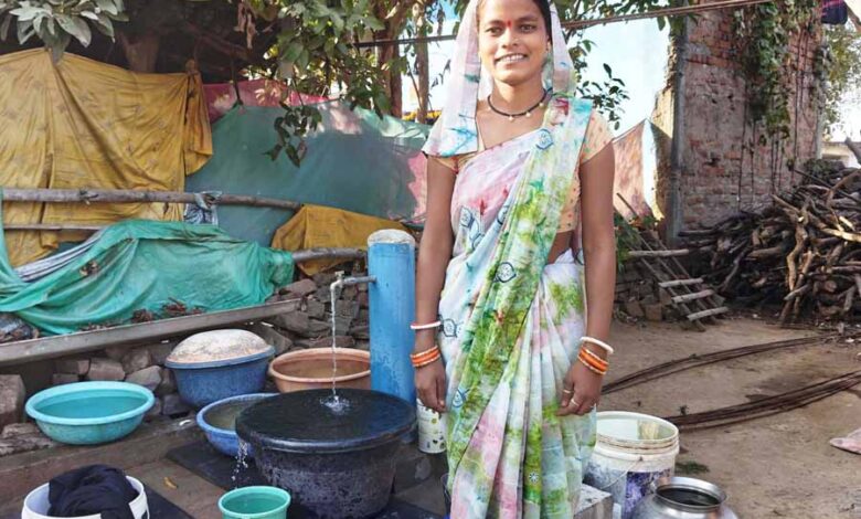 विशेष पिछड़ी जनजाति कमार बाहुल्य गांव अवराई में घर-घर पहुंचा नल से स्वच्छ जल विशेष पिछड़ी जनजाति कमार बाहुल्य गांव अवराई में घर-घर पहुंचा नल से स्वच्छ जल
