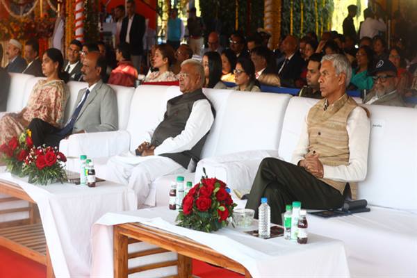 राज्यपाल मंगुभाई पटेल के मुख्य आतिथ्य में हुआ ‘बीटिंग द रिट्रीट’ समारोह राज्यपाल मंगुभाई पटेल के मुख्य आतिथ्य में हुआ ‘बीटिंग द रिट्रीट’ समारोह