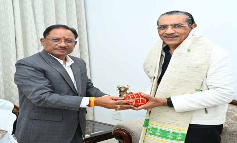 फिल्म निर्माता प्रकाश झा ने मुख्यमंत्री निवास पर मुख्यमंत्री साय की मुलाकात फिल्म निर्माता प्रकाश झा ने मुख्यमंत्री निवास पर मुख्यमंत्री साय की मुलाकात