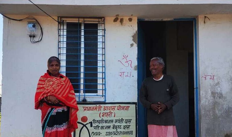 जरूरतमंदों तक पहुंच रहा शासन की योजनाओं का लाभ, मूक-बधिर दंपति हैं इसका प्रमाण जरूरतमंदों तक पहुंच रहा शासन की योजनाओं का लाभ, मूक-बधिर दंपति हैं इसका प्रमाण