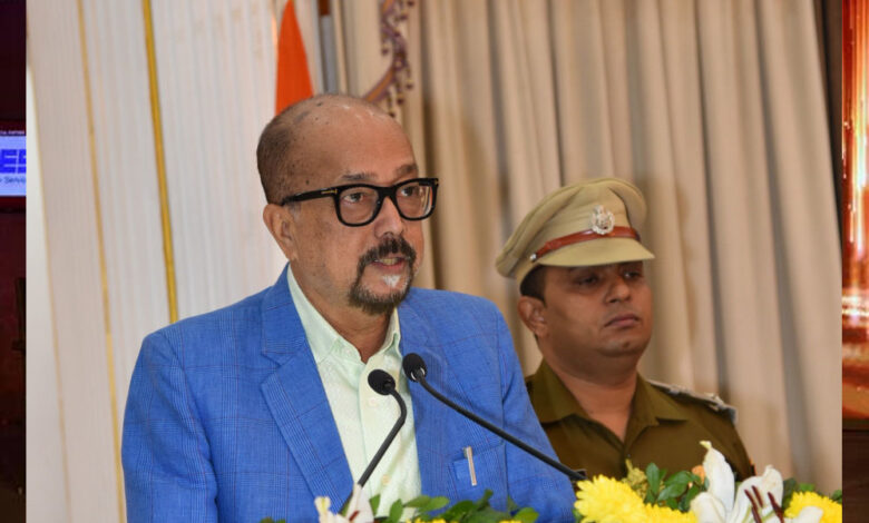 जम्मू कश्मीर में अमन एवं शांति के लिए कार्य करें युवा – राज्यपाल रमेन डेका जम्मू कश्मीर में अमन एवं शांति के लिए कार्य करें युवा – राज्यपाल रमेन डेका
