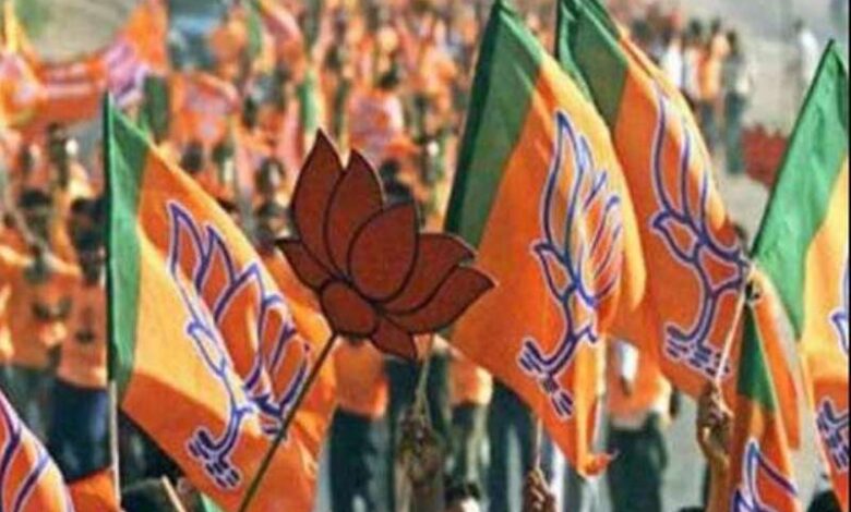 गरियाबंद नगर पालिका एवं रायगढ़ नगर पंचायत के अध्यक्ष एवं पार्षद प्रत्याशियों के नामों की घोषणा गरियाबंद नगर पालिका एवं रायगढ़ नगर पंचायत के अध्यक्ष एवं पार्षद प्रत्याशियों के नामों की घोषणा