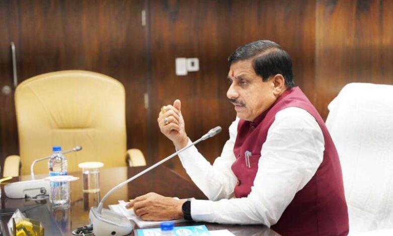 महेश्वर में 24 जनवरी को कैबिनेट बैठक, मिल सकती हैं कई सौगातें, महिला मिशन और शराबबंदी पर मैंन फोकस महेश्वर में 24 जनवरी को कैबिनेट बैठक, मिल सकती हैं कई सौगातें, महिला मिशन और शराबबंदी पर मैंन फोकस
