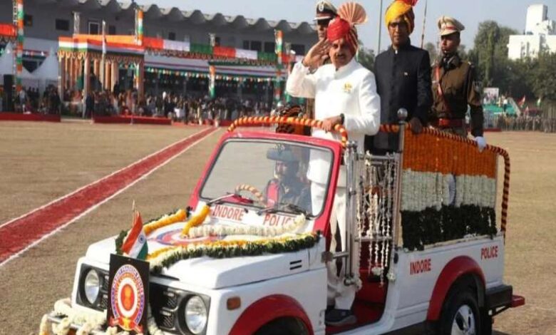 आज नेहरू स्टेडियम में परेड में शामिल हुए सीएम यादव, कहा- हम समुचित विकास के लिए प्रयासरत आज नेहरू स्टेडियम में परेड में शामिल हुए सीएम यादव, कहा- हम समुचित विकास के लिए प्रयासरत