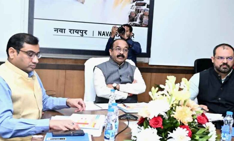 छत्तीसगढ़-डिप्टी सीएम साव ने समीक्षा बैठक में दिये निर्देश, ‘अनुकम्पा नियुक्ति 10 जनवरी तक करें पूरी’, 353 नए पद मंजूर छत्तीसगढ़-डिप्टी सीएम साव ने समीक्षा बैठक में दिये निर्देश, ‘अनुकम्पा नियुक्ति 10 जनवरी तक करें पूरी’, 353 नए पद मंजूर