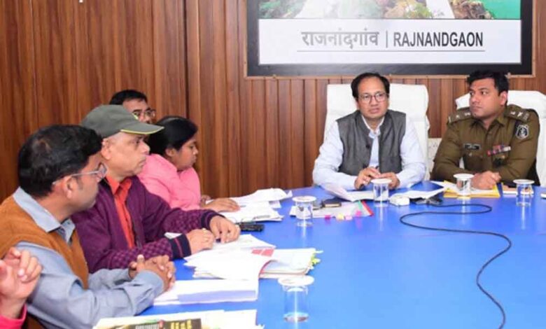 छत्तीसगढ़-राजनांदगांव कलेक्टर ने बैठक में दिए निर्देश, वाहन चलाते समय अनिवार्य है हेलमेट और सीट बेल्ट छत्तीसगढ़-राजनांदगांव कलेक्टर ने बैठक में दिए निर्देश, वाहन चलाते समय अनिवार्य है हेलमेट और सीट बेल्ट