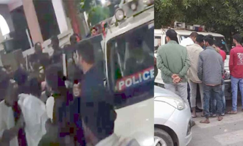 छत्तीसगढ़-रायपुर के अवंती विहार में पार्किंग के विवाद में युवक का फोड़ा सिर, जख्म में भर दिए लाल मिर्च छत्तीसगढ़-रायपुर के अवंती विहार में पार्किंग के विवाद में युवक का फोड़ा सिर, जख्म में भर दिए लाल मिर्च