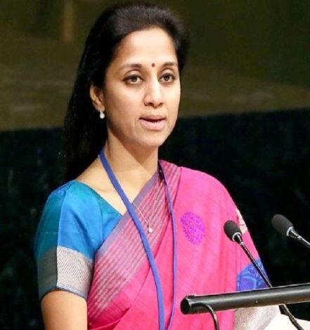 मामला क्या है? पहले सुप्रिया ने फडणवीस की तारीफ की, फिर शरद पवार ने संघ के पढ़े कसीदे मामला क्या है? पहले सुप्रिया ने फडणवीस की तारीफ की, फिर शरद पवार ने संघ के पढ़े कसीदे