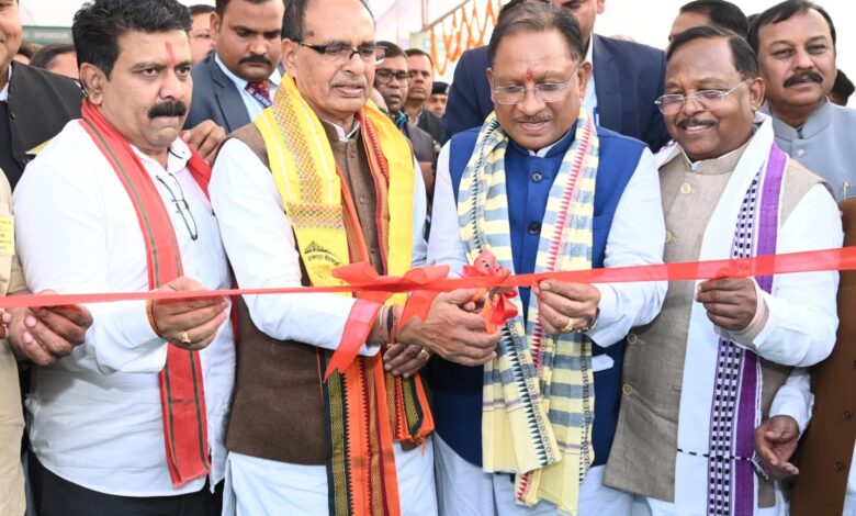 छत्तीसगढ़ आने वाले समय में धान के साथ-साथ सब्जी और फलों का भी कटोरा बनेगा: केन्द्र सरकार कृषि के साथ-साथ उद्यानिकी और बागवानी फसलों को दे रही बढ़ावा : केंद्रीय कृषि मंत्री छत्तीसगढ़ आने वाले समय में धान के साथ-साथ सब्जी और फलों का भी कटोरा बनेगा: केन्द्र सरकार कृषि के साथ-साथ उद्यानिकी और बागवानी फसलों को दे रही बढ़ावा : केंद्रीय कृषि मंत्री