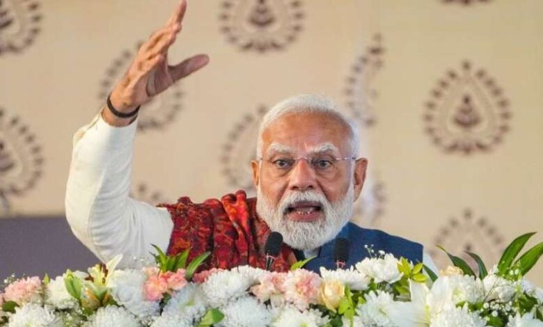 चुनाव की तारीखों के ऐलान से पहले पीएम मोदी ने आप सरकार पर फिर बोला हमला चुनाव की तारीखों के ऐलान से पहले पीएम मोदी ने आप सरकार पर फिर बोला हमला