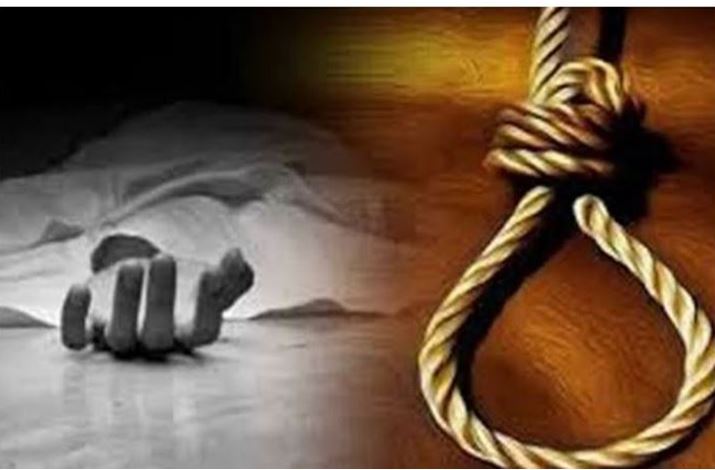 26वीं शादी की सालगिरह पर कपल ने की आत्महत्या 26वीं शादी की सालगिरह पर कपल ने की आत्महत्या