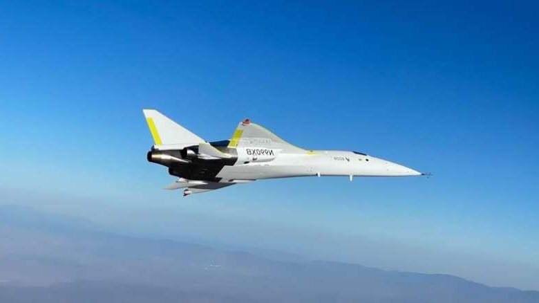 Boom xb-1 Flight: अमेरिका ने पूरी की अपनी पहली सुपरसोनिक उड़ान, 100 डॉलर में देगी दुनिया की सैर Boom xb-1 Flight: अमेरिका ने पूरी की अपनी पहली सुपरसोनिक उड़ान, 100 डॉलर में देगी दुनिया की सैर