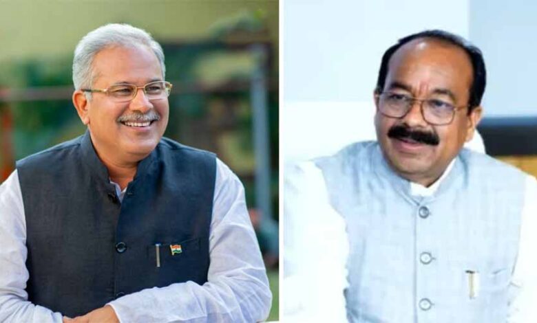 चुनाव से पहले धान खरीदी पर सियासत, बघेल बोले- कांग्रेस की वजह से मिल रहा समर्थन मूल्य, डिप्टी सीएम का पलटवार चुनाव से पहले धान खरीदी पर सियासत, बघेल बोले- कांग्रेस की वजह से मिल रहा समर्थन मूल्य, डिप्टी सीएम का पलटवार