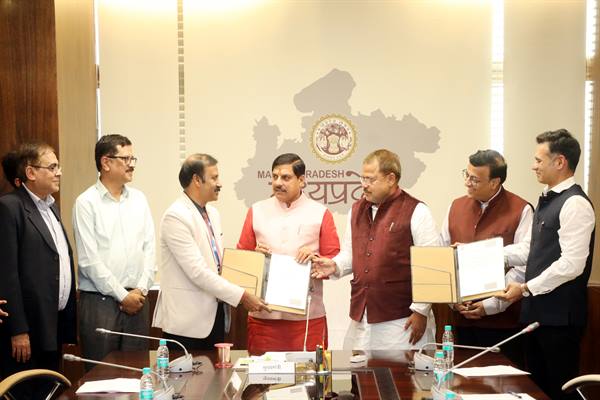 मुख्यमंत्री डॉ. यादव की उपस्थिति में हुआ पॉवर मैनेजमेंट कम्पनी और एनटीपीसी में बिजली क्रय करने का अनुबंध मुख्यमंत्री डॉ. यादव की उपस्थिति में हुआ पॉवर मैनेजमेंट कम्पनी और एनटीपीसी में बिजली क्रय करने का अनुबंध