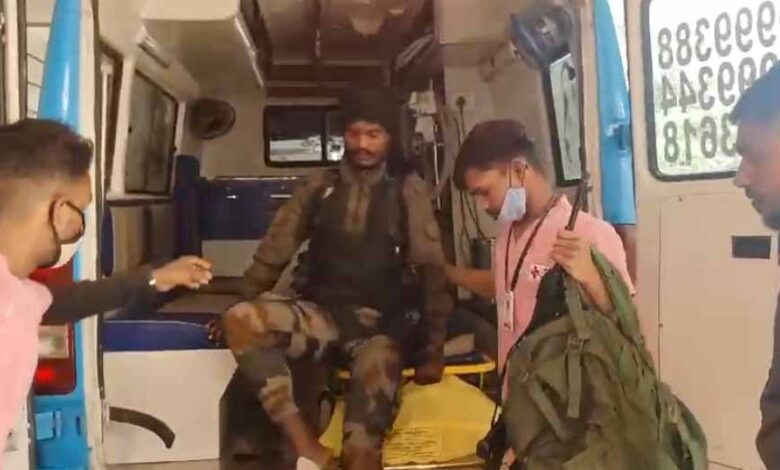 पुरंगेल के जंगल में IED ब्लास्ट की चपेट में आने से सीआरपीएफ के 3 जवान घायल पुरंगेल के जंगल में IED ब्लास्ट की चपेट में आने से सीआरपीएफ के 3 जवान घायल