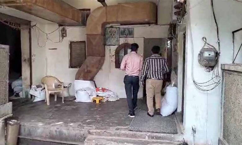 बिलासपुर में तंबाखू व्यापारी के ठिकानों पर GST का छापा बिलासपुर में तंबाखू व्यापारी के ठिकानों पर GST का छापा