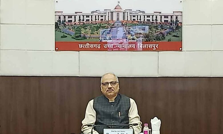 वनांचल एवं सुदूर क्षेत्रों में न्याय व्यवस्था सुदृढ़ करने की दिषा में अंबागढ़ चैकी में फास्ट ट्रैक कोर्ट का प्रारंभ होना महत्वपूर्ण कदम : रमेष सिन्हा वनांचल एवं सुदूर क्षेत्रों में न्याय व्यवस्था सुदृढ़ करने की दिषा में अंबागढ़ चैकी में फास्ट ट्रैक कोर्ट का प्रारंभ होना महत्वपूर्ण कदम : रमेष सिन्हा
