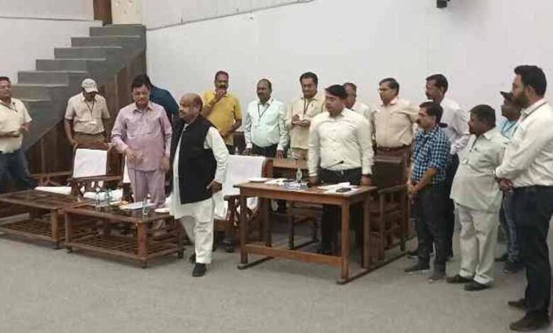 नगर निगम कोरबा के सभापति चुनाव में भाजपा को करना पड़ा हार का सामना नगर निगम कोरबा के सभापति चुनाव में भाजपा को करना पड़ा हार का सामना