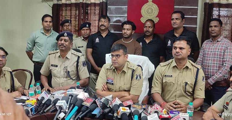 ‘कलयुग का कल्कि’ बताने वाले कातिल ने इलाके में फैला रखी थी दहशत, पुलिस के हत्थे चढ़ा हत्यारा ‘कलयुग का कल्कि’ बताने वाले कातिल ने इलाके में फैला रखी थी दहशत, पुलिस के हत्थे चढ़ा हत्यारा