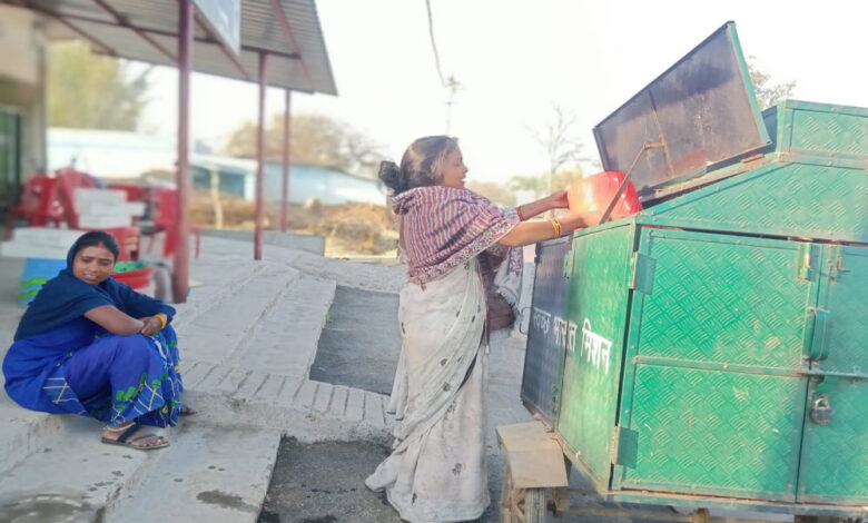 सूरजपुर : कुड़े से मिला स्वयं सहायता समूहों को रोजगार सूरजपुर : कुड़े से मिला स्वयं सहायता समूहों को रोजगार