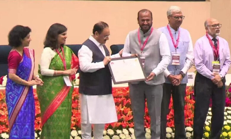 रायपुर : विश्व क्षय दिवस पर छत्तीसगढ़ को मिला राष्ट्रीय सम्मान : टीबी मुक्त ग्राम पंचायत अभियान में उल्लेखनीय उपलब्धि पर देश में प्रथम स्थान