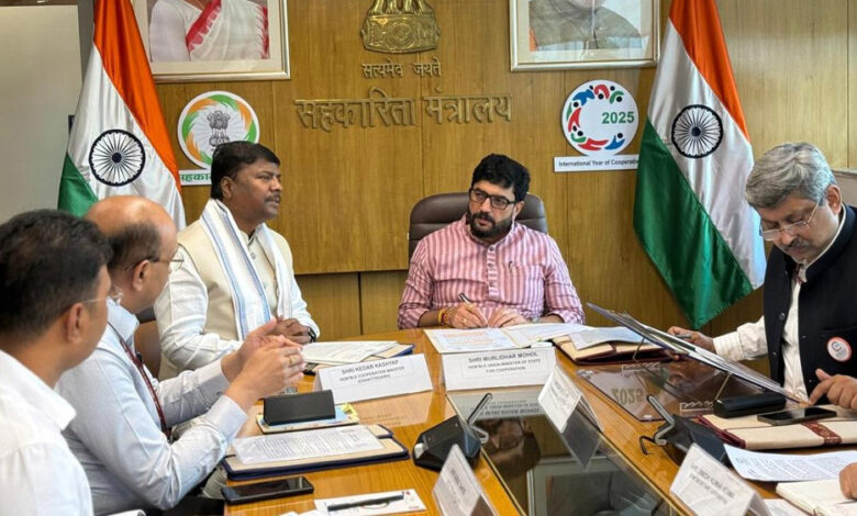 रायपुर : सहकारिता मंत्री केदार कश्यप ने केंद्रीय राज्यमंत्री से की मुलाकात रायपुर : सहकारिता मंत्री केदार कश्यप ने केंद्रीय राज्यमंत्री से की मुलाकात