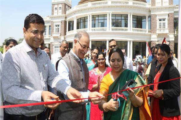 विश्व उपभोक्ता अधिकार दिवस कार्यक्रम: स्वयं के साथ समाज के अन्य लोगों को भी करें जागरूक : एसीएस श्रीमती शमी… विश्व उपभोक्ता अधिकार दिवस कार्यक्रम: स्वयं के साथ समाज के अन्य लोगों को भी करें जागरूक : एसीएस श्रीमती शमी…