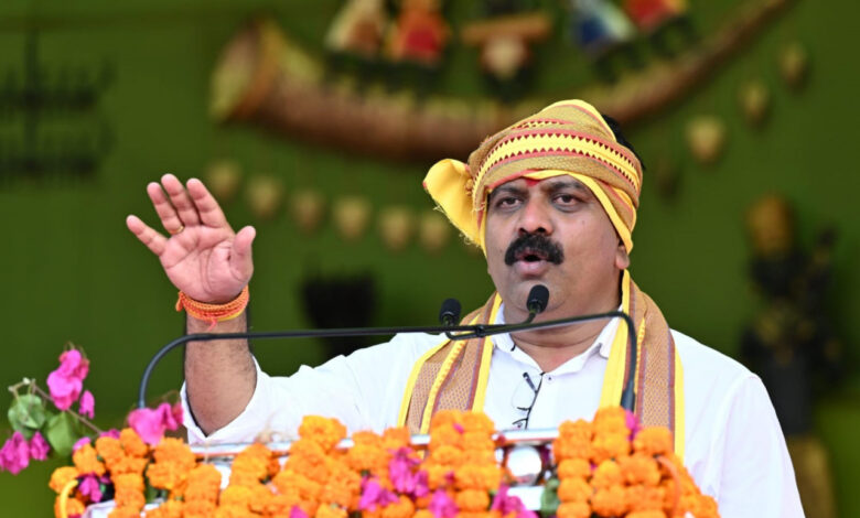 CG News: बस्तर की आत्मा है इसकी संस्कृति, आतंक से मुक्त पंचायतों को मिलेगा एक करोड़ का विकास पैकेज– उपमुख्यमंत्री श्री विजय शर्मा…
