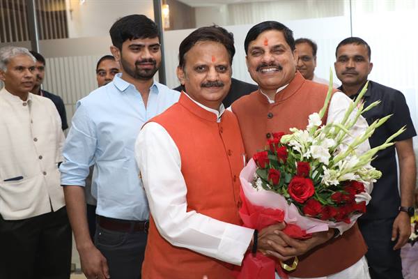 MP News: मुख्यमंत्री डॉ. मोहन यादव को उप मुख्यमंत्री राजेन्द्र शुक्ल ने जन्मदिन के शुभ अवसर पर मंगलमय शुभकामनाएं दीं..