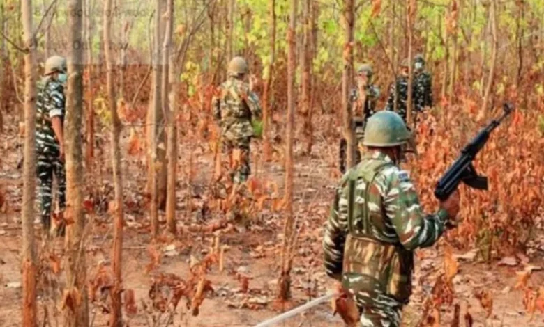 CG News: BSF जवानों की संयुक्त कार्यवाही- कुरूषनार जंगल पहाडी़ क्षेत्र में पुलिस-नक्सली मुठभेड़ में 04 वार्दीधारी माओवादी के शव बरामद…