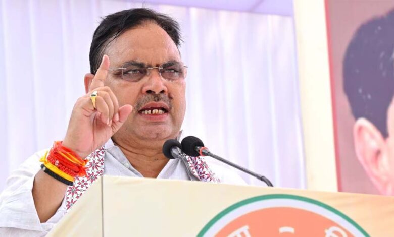 ग्रीन बजट पेश होने को एक ऐतिहासिक कदम बताया, जो राज्य की विकास यात्रा में मील का पत्थर होगा साबित: भजनलाल शर्मा ग्रीन बजट पेश होने को एक ऐतिहासिक कदम बताया, जो राज्य की विकास यात्रा में मील का पत्थर होगा साबित: भजनलाल शर्मा