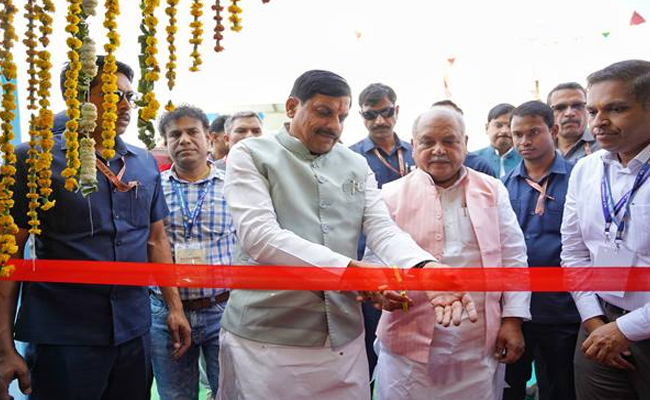 पीएमश्री एयर एम्बुलेंस सेवा सभी जरूरतमंदों के लिए निःशुल्क : मुख्यमंत्री डॉ. यादव पीएमश्री एयर एम्बुलेंस सेवा सभी जरूरतमंदों के लिए निःशुल्क : मुख्यमंत्री डॉ. यादव