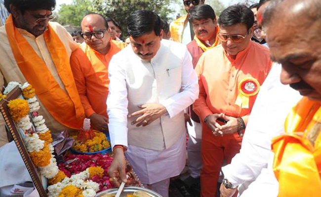 मुख्यमंत्री ने चेटी चंड पर्व के कार्यक्रम में भगवान झूलेलाल जयंती और चैत्र प्रतिपदा नववर्ष की दी मंगलकामनाएं