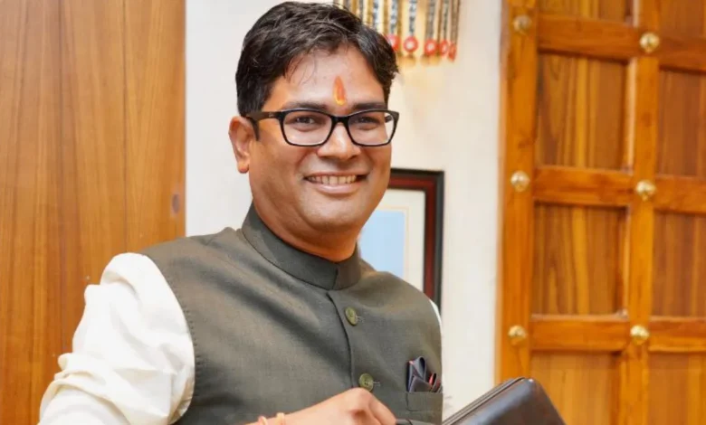 छत्तीसगढ़ बजट 2025-26 : वित्त मंत्री ओपी चौधरी कल पेश करेंगे नया बजट… छत्तीसगढ़ बजट 2025-26 : वित्त मंत्री ओपी चौधरी कल पेश करेंगे नया बजट…