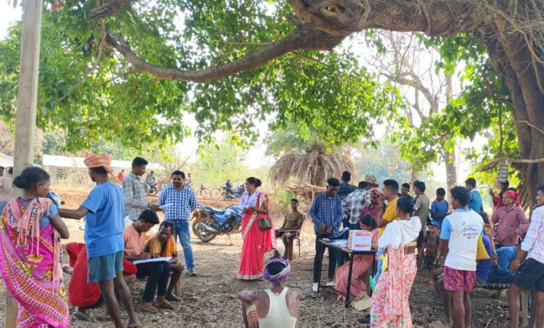रायपुर : जहां माओवादियों का लगता था जन अदालत वहां अब समस्याओं के निजात के मौजूद है समाधान पेटी रायपुर : जहां माओवादियों का लगता था जन अदालत वहां अब समस्याओं के निजात के मौजूद है समाधान पेटी