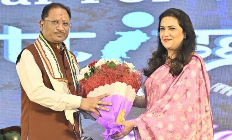 रायपुर : मुख्यमंत्री विष्णु देव साय ने युवाओं के साथ किया आत्मीय संवाद रायपुर : मुख्यमंत्री विष्णु देव साय ने युवाओं के साथ किया आत्मीय संवाद