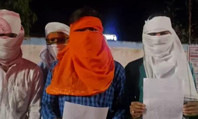 बिलासपुर में 155 हिंदू छात्रों को जबरन नमाज पढ़ाने का मामला, मुस्लिम धर्म अपनाने ब्रेन वॉश किया बिलासपुर में 155 हिंदू छात्रों को जबरन नमाज पढ़ाने का मामला, मुस्लिम धर्म अपनाने ब्रेन वॉश किया