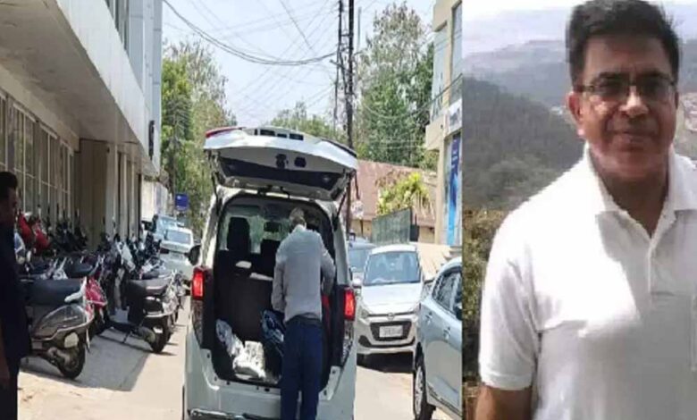 पूर्व IAS अनिल टुटेजा के घर CBI का छापा, शराब घोटाला मामले में हो रही जांच, 6 से ज्यादा अधिकारी मौजूद पूर्व IAS अनिल टुटेजा के घर CBI का छापा, शराब घोटाला मामले में हो रही जांच, 6 से ज्यादा अधिकारी मौजूद