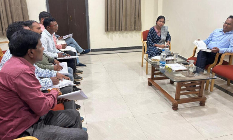 कन्या छात्रावासों में सुरक्षा के मद्देनजर महिला होमगार्ड की तैनाती सुनिश्चित हो: आयुक्त एल्मा कन्या छात्रावासों में सुरक्षा के मद्देनजर महिला होमगार्ड की तैनाती सुनिश्चित हो: आयुक्त एल्मा