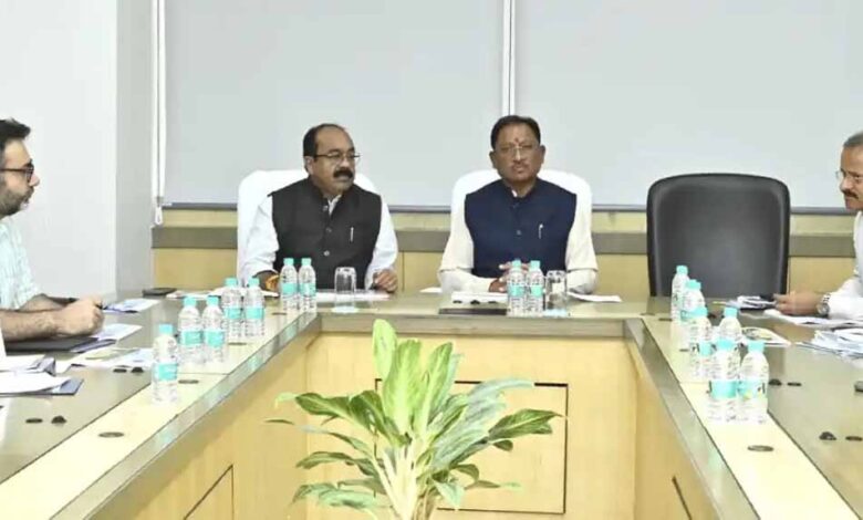 तेजी से कार्य करते हुए अच्छी गुणवत्ता के साथ समय-सीमा में सड़कों, पुल-पुलियों व भवनों के निर्माणकार्य करें पूर्ण : सीएम साय तेजी से कार्य करते हुए अच्छी गुणवत्ता के साथ समय-सीमा में सड़कों, पुल-पुलियों व भवनों के निर्माणकार्य करें पूर्ण : सीएम साय