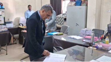 बेमेतरा : कलेक्टर ने किया जिला अस्पताल का औचक निरीक्षण, मरीजों से की सीधी बातचीत, दिए स्वास्थ्य सेवाओं में सुधार के निर्देश