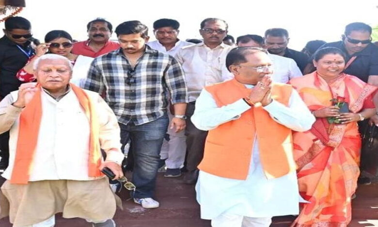मुख्यमंत्री विष्णुदेव साय ने बगिया में पर्यावरण वाटिका का किया लोकार्पण