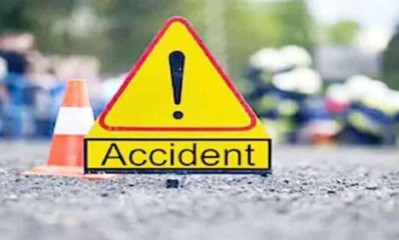 ट्रेलर ने स्कूटी सवार को मारी टक्कर, युवक की मौके पर मौत