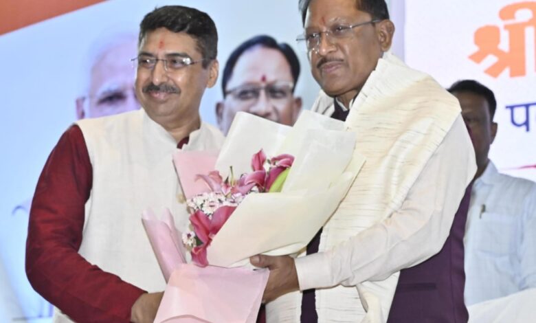 CG News: सीजीएमएससी प्रदेश की स्वास्थ्य व्यवस्था को सुदृढ़ करने में निभा रही अहम भूमिका: मुख्यमंत्री विष्णुदेव साय… CG News: सीजीएमएससी प्रदेश की स्वास्थ्य व्यवस्था को सुदृढ़ करने में निभा रही अहम भूमिका: मुख्यमंत्री विष्णुदेव साय…