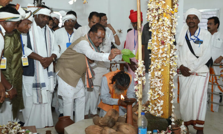 CG News- मुख्यमंत्री विष्णुदेव साय कांकेर जिले के मरका पंडुम में हुए शामिल: गोंडवाना सामाजिक भवन के जीर्णाेद्धार, बाउंड्री वॉल के लिए 80.48 लाख रूपए की घोषणा की…