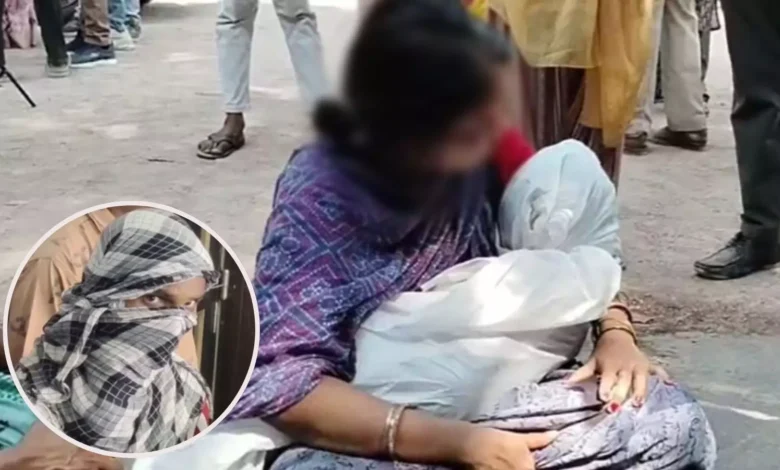 Durg Rape Murder Case: दुष्कर्म मामले में परिजनों ने पुलिस की कार्रवाई पर उठाए सवाल, पीड़िता की मां ने मुआवजा लेने से किया इंकार, की सीबीआई जांच की मांग… Durg Rape Murder Case: दुष्कर्म मामले में परिजनों ने पुलिस की कार्रवाई पर उठाए सवाल, पीड़िता की मां ने मुआवजा लेने से किया इंकार, की सीबीआई जांच की मांग…